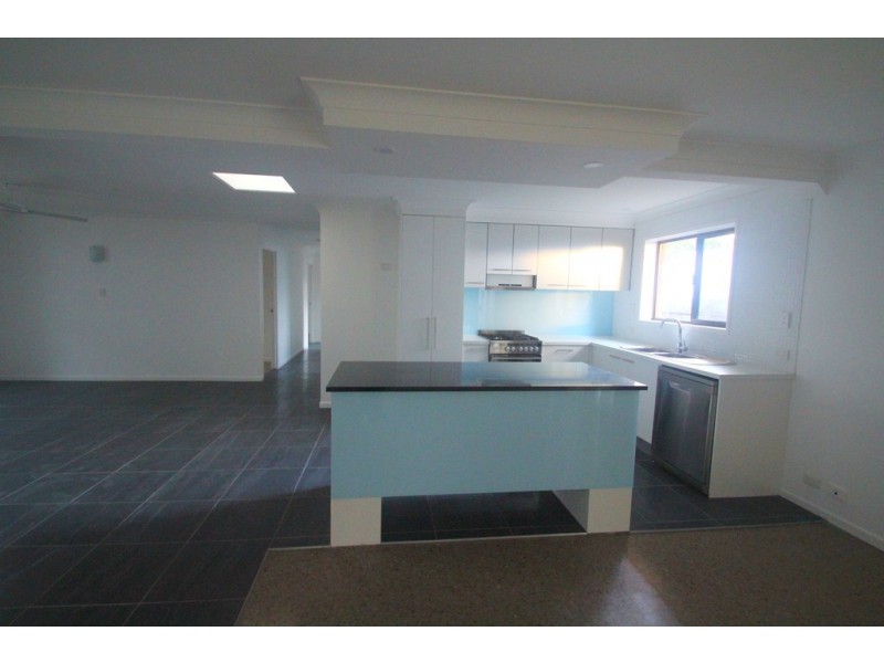 289 David Low Way, Peregian Beach QLD 4573