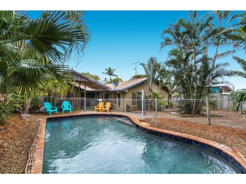 8 Dayspring Street, Sunrise Beach QLD 4567