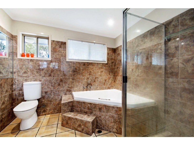 8 Dayspring Street, Sunrise Beach QLD 4567