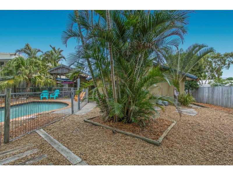 8 Dayspring Street, Sunrise Beach QLD 4567