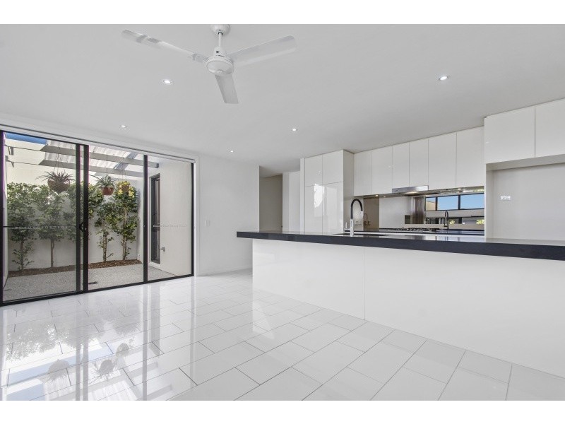 14 Pavilion Drive, Peregian Springs QLD 4573