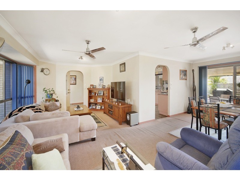 110 Outlook Drive, Tewantin QLD 4565