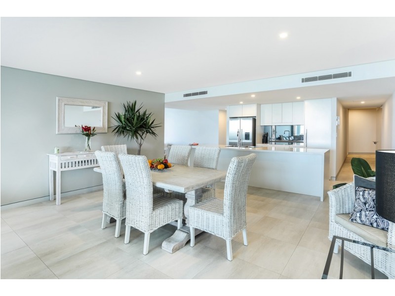 18/36 Woodcliffe Crescent, Woody Point QLD 4019