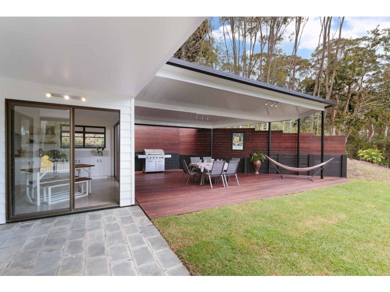 9 Smiths Road, Tinbeerwah QLD 4563