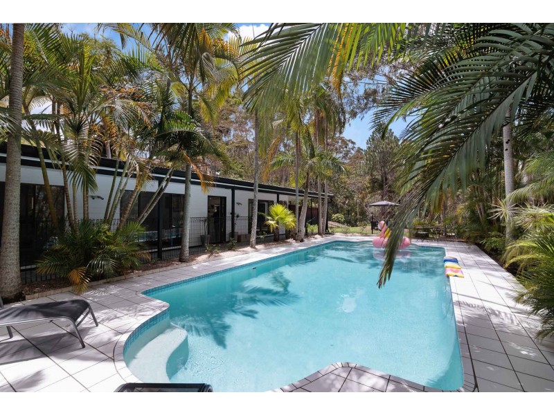 9 Smiths Road, Tinbeerwah QLD 4563