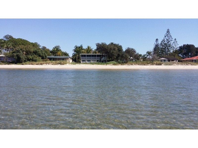 13 Grace Street, Beachmere QLD 4510