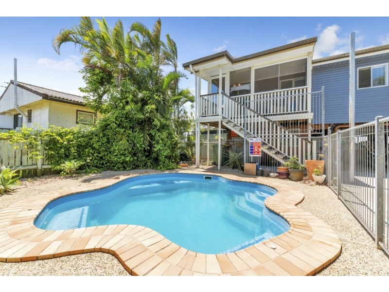 13 Grace Street, Beachmere QLD 4510