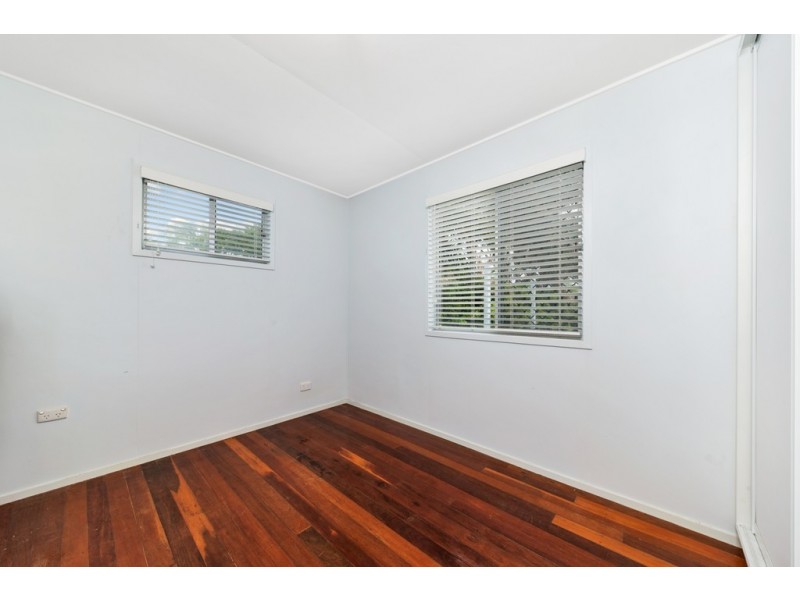 13 Grace Street, Beachmere QLD 4510