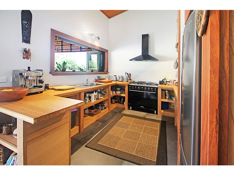 18 Adensfield Ct, Cooroibah QLD 4565