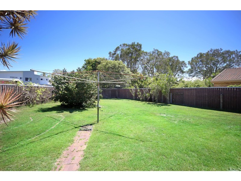 30 Spindrift Ave, Coolum Beach QLD 4573