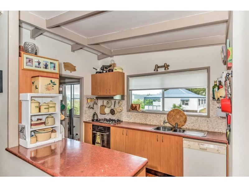 8 Barlee Street, Eumundi QLD 4562