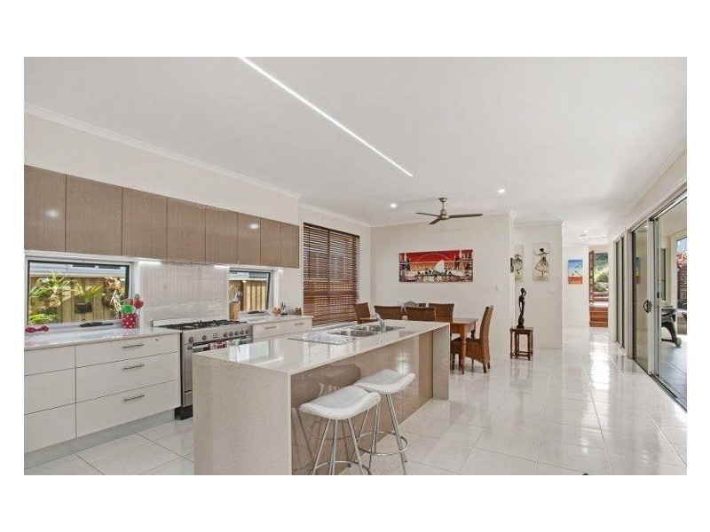 23 Hendry Street, Tewantin QLD 4565