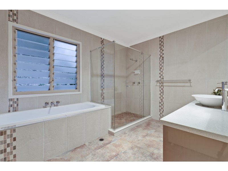 6 Mango Court, Doonan QLD 4562