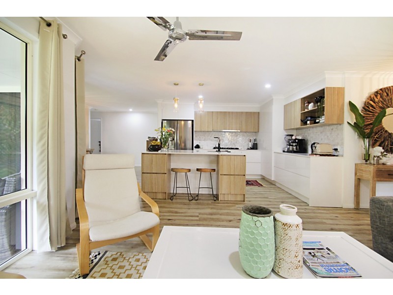 21 Leafhaven Dr, Tewantin QLD 4565