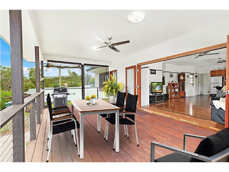 30 Pines Avenue, Cooroibah QLD 4565