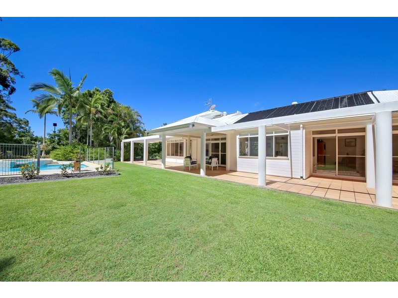 9 Upland Ct, Tinbeerwah QLD 4563