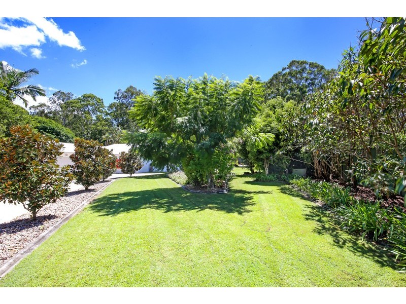9 Upland Ct, Tinbeerwah QLD 4563