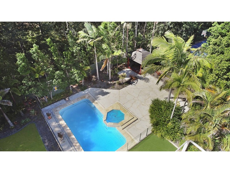 9 Upland Ct, Tinbeerwah QLD 4563