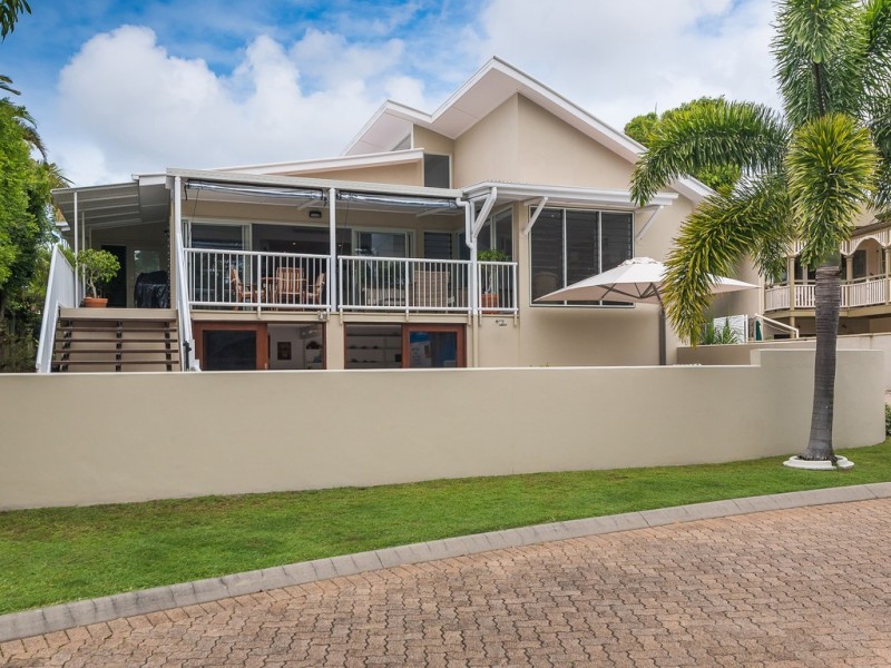 8 Tangmere Court, Noosa Heads QLD 4567