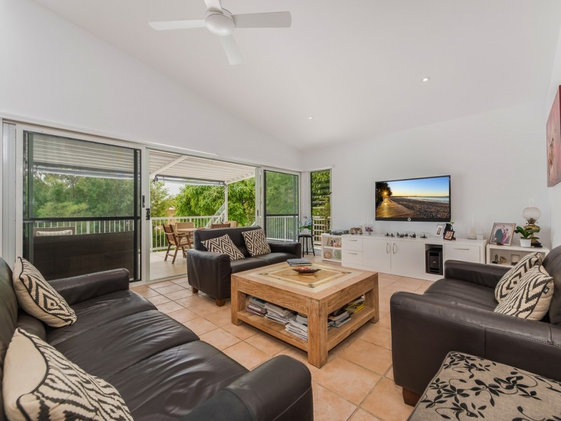 8 Tangmere Court, Noosa Heads QLD 4567