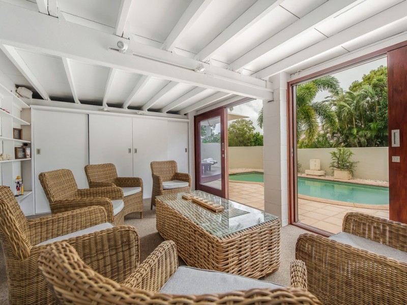 8 Tangmere Court, Noosa Heads QLD 4567