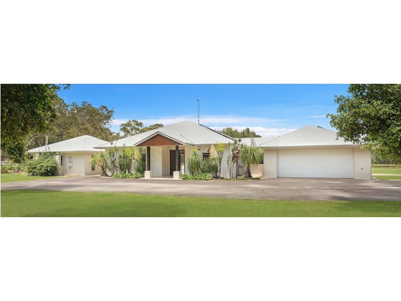 101 Silverwood Drive, Cooroibah QLD 4565