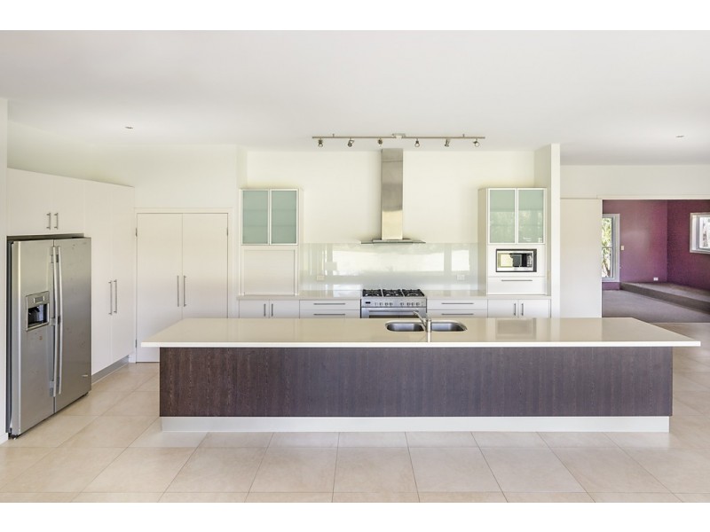 101 Silverwood Drive, Cooroibah QLD 4565