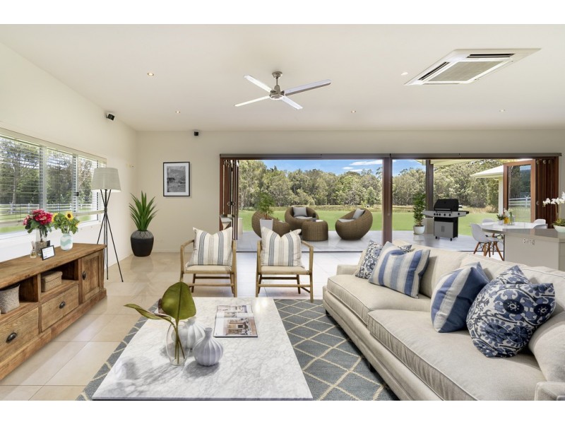 101 Silverwood Drive, Cooroibah QLD 4565