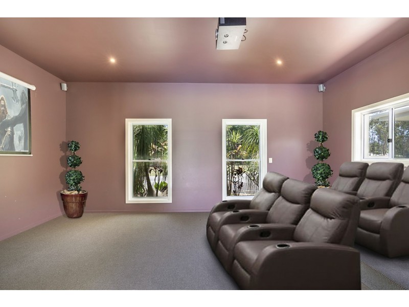 101 Silverwood Drive, Cooroibah QLD 4565