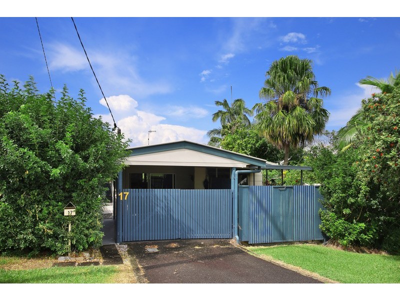 17 Hendry Street, Tewantin QLD 4565