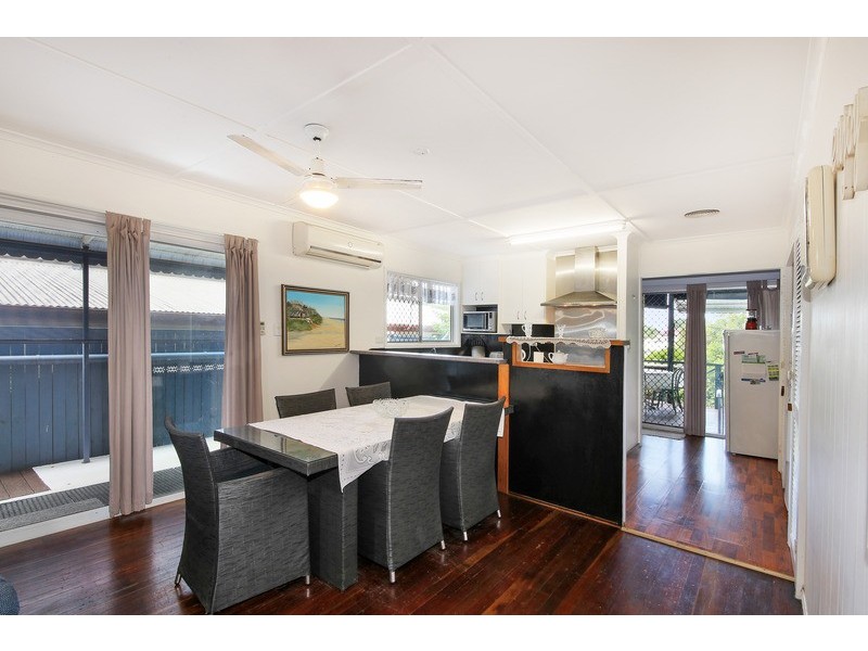 17 Hendry Street, Tewantin QLD 4565