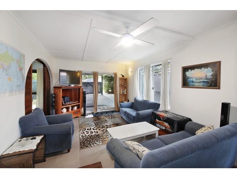 17 Hendry Street, Tewantin QLD 4565