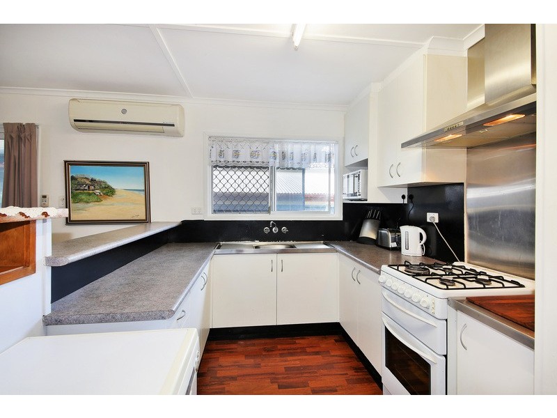 17 Hendry Street, Tewantin QLD 4565