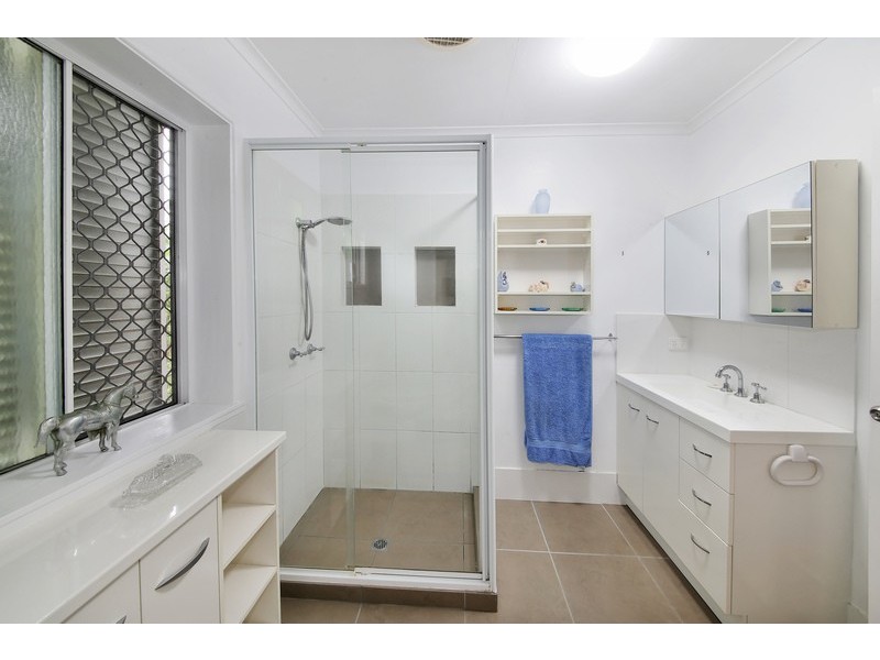 17 Hendry Street, Tewantin QLD 4565