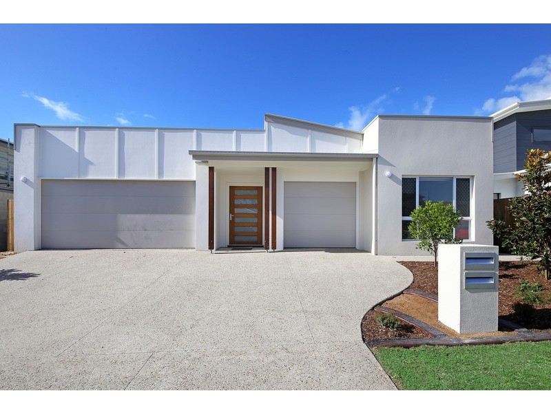 9 and 9A KWILA CRESCENT, Peregian Springs QLD 4573