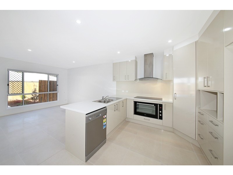 9 and 9A KWILA CRESCENT, Peregian Springs QLD 4573