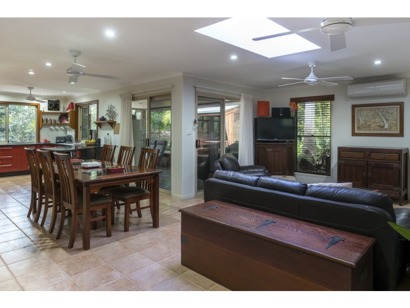 52 Silverwood Drive, Cooroibah QLD 4565