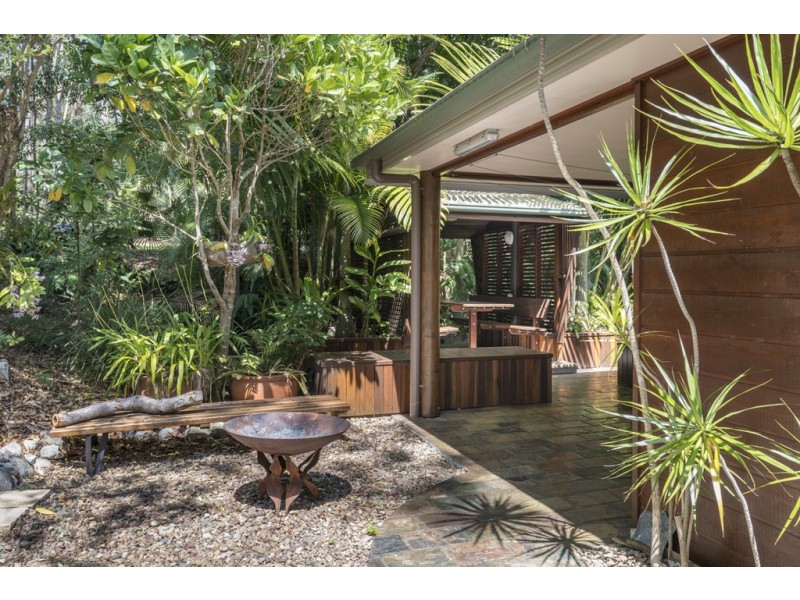 52 Silverwood Drive, Cooroibah QLD 4565