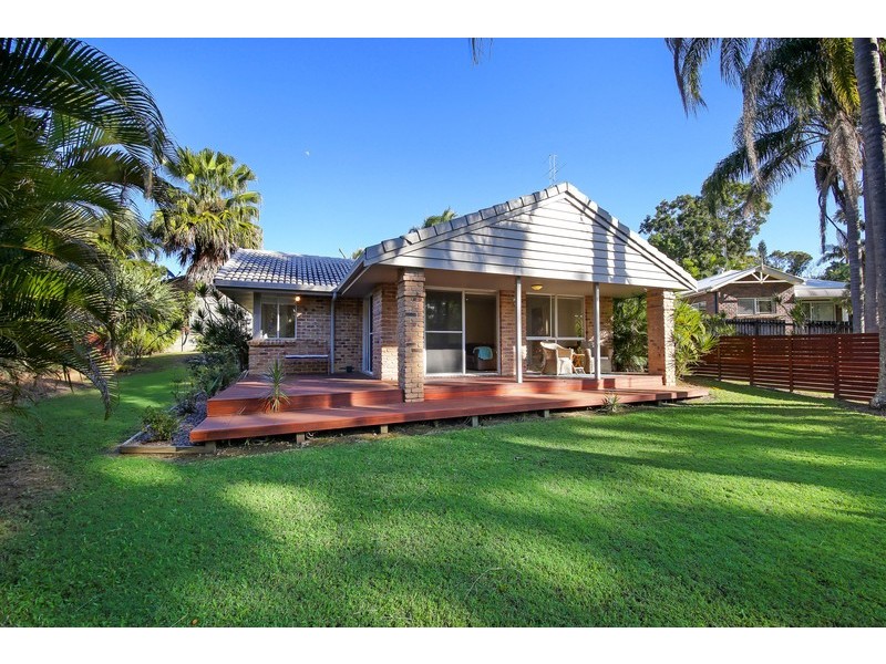 24 Woolumba Street, Tewantin QLD 4565