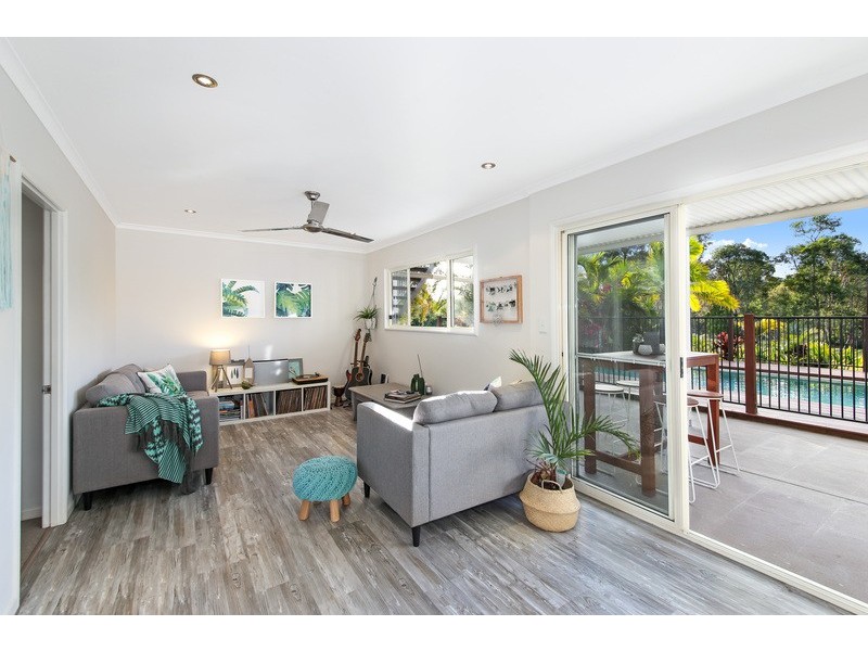 77 Glenridge Drive, Cooroibah QLD 4565