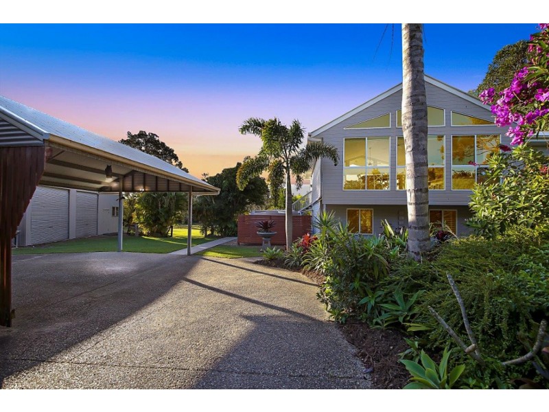 77 Glenridge Drive, Cooroibah QLD 4565