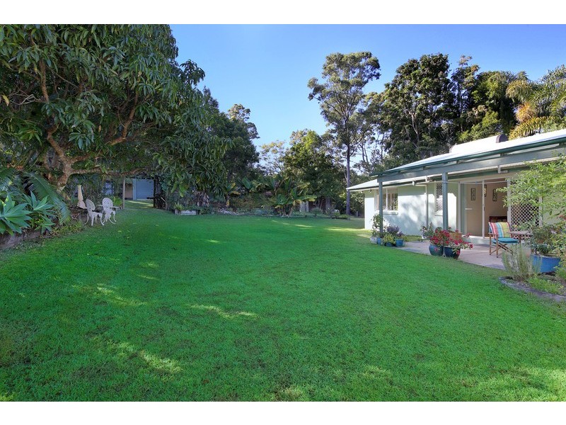 21 Lake Entrance Boulevard, Noosaville QLD 4566