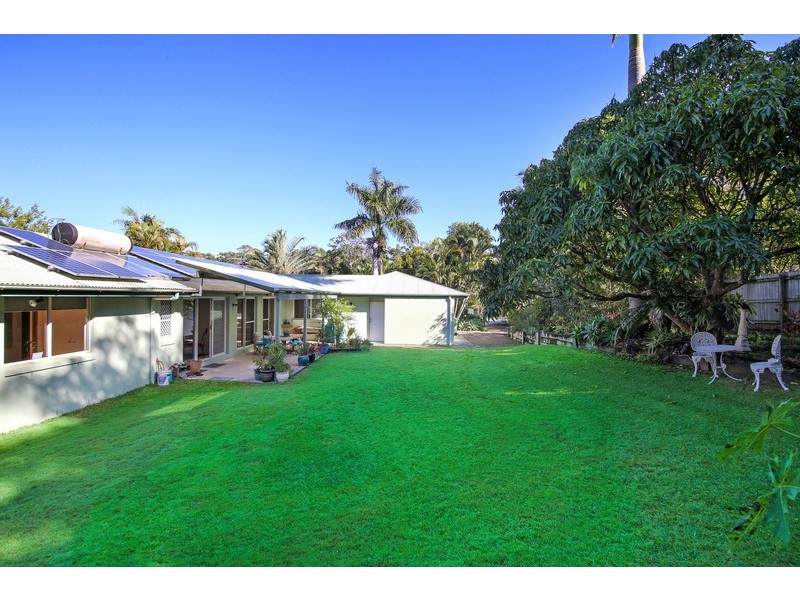 21 Lake Entrance Boulevard, Noosaville QLD 4566