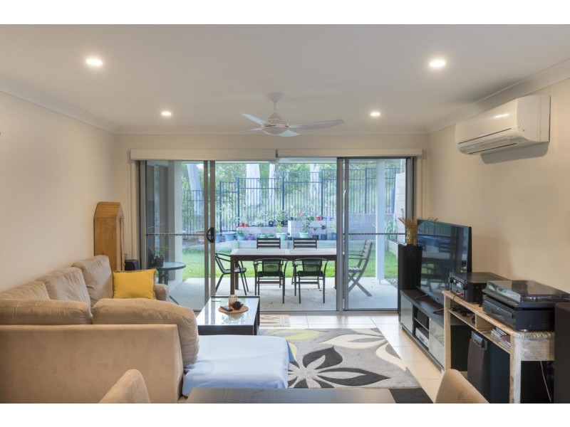 8 Silver Gull Crescent, Peregian Springs QLD 4573