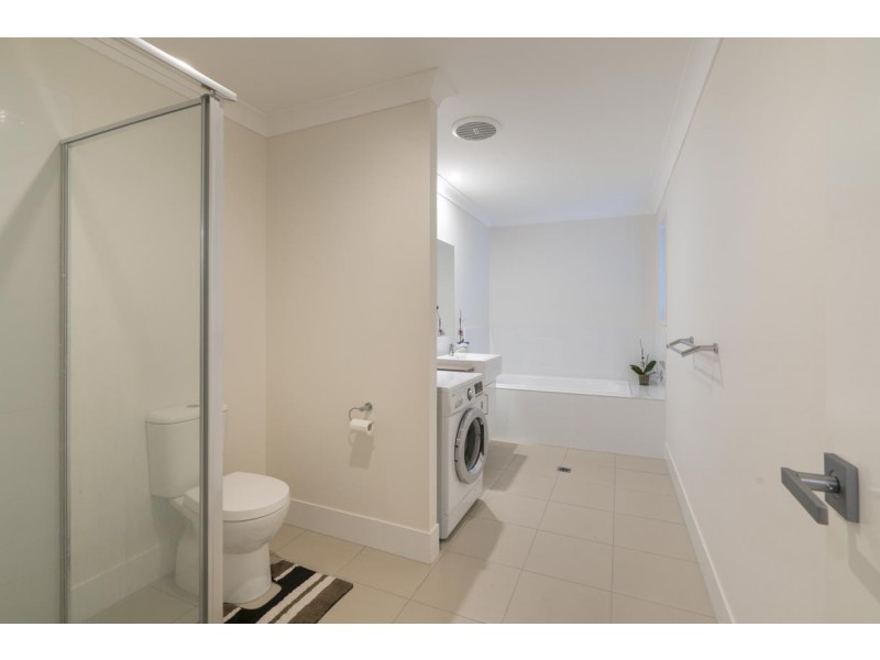 8 Silver Gull Crescent, Peregian Springs QLD 4573