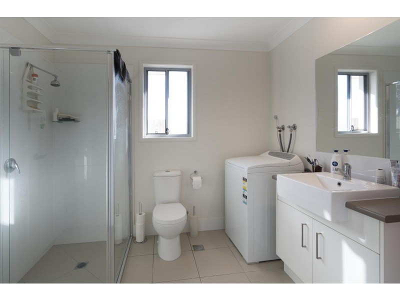 8 Silver Gull Crescent, Peregian Springs QLD 4573