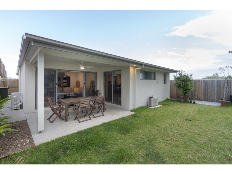 8 Silver Gull Crescent, Peregian Springs QLD 4573
