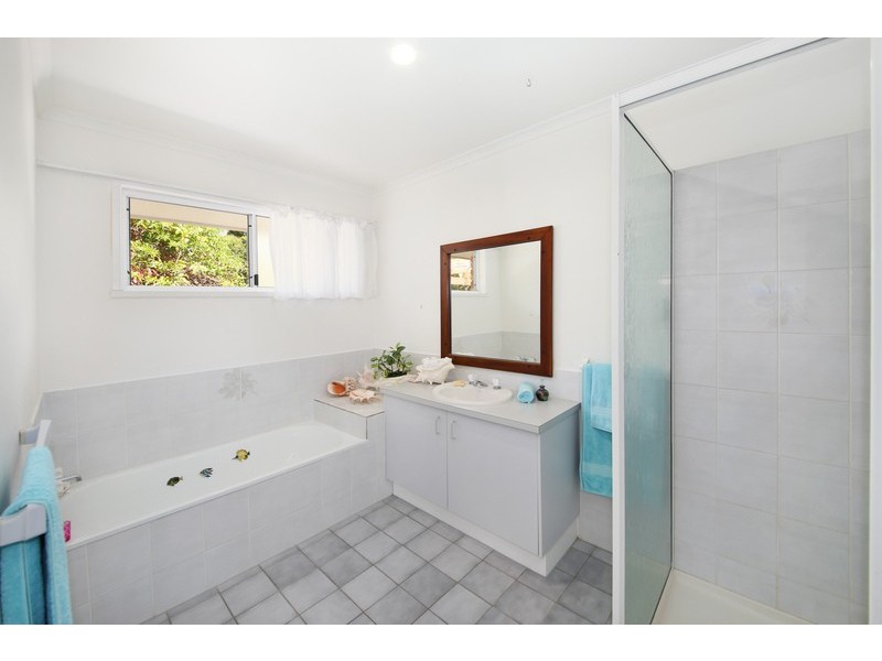 6 Outlook Drive, Tewantin QLD 4565