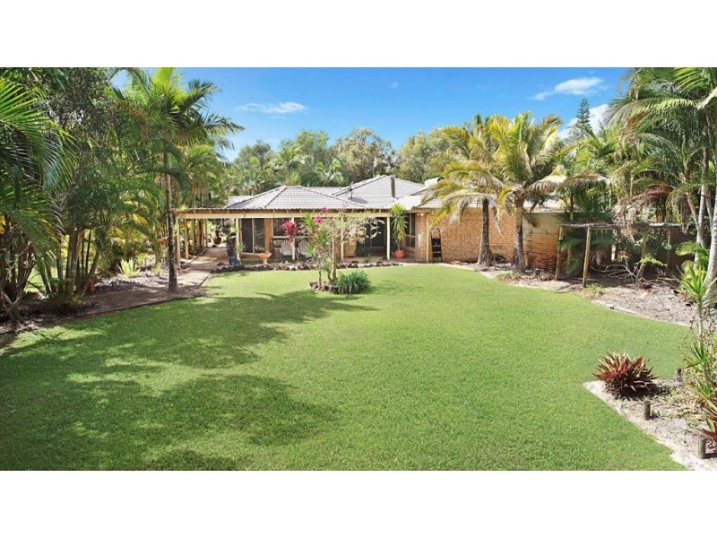 1 Woodhaven Way, Cooroibah QLD 4565