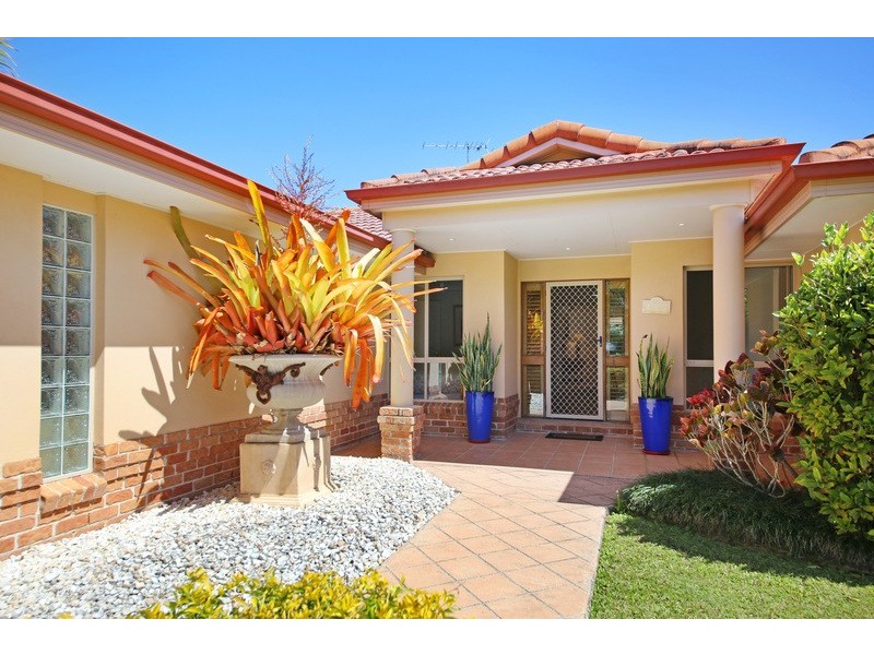 13 Dun Street, Tewantin QLD 4565